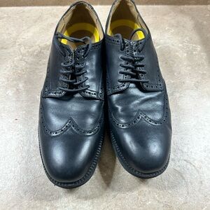 Cole Haan Black Leather Oxford Shoes with Polished Finish